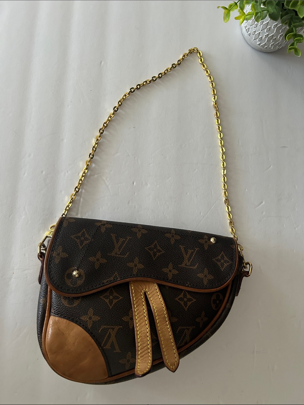 Beautiful Brown Monogram Saddle Bag with Gold Chain Strap - Picture 3 of 13